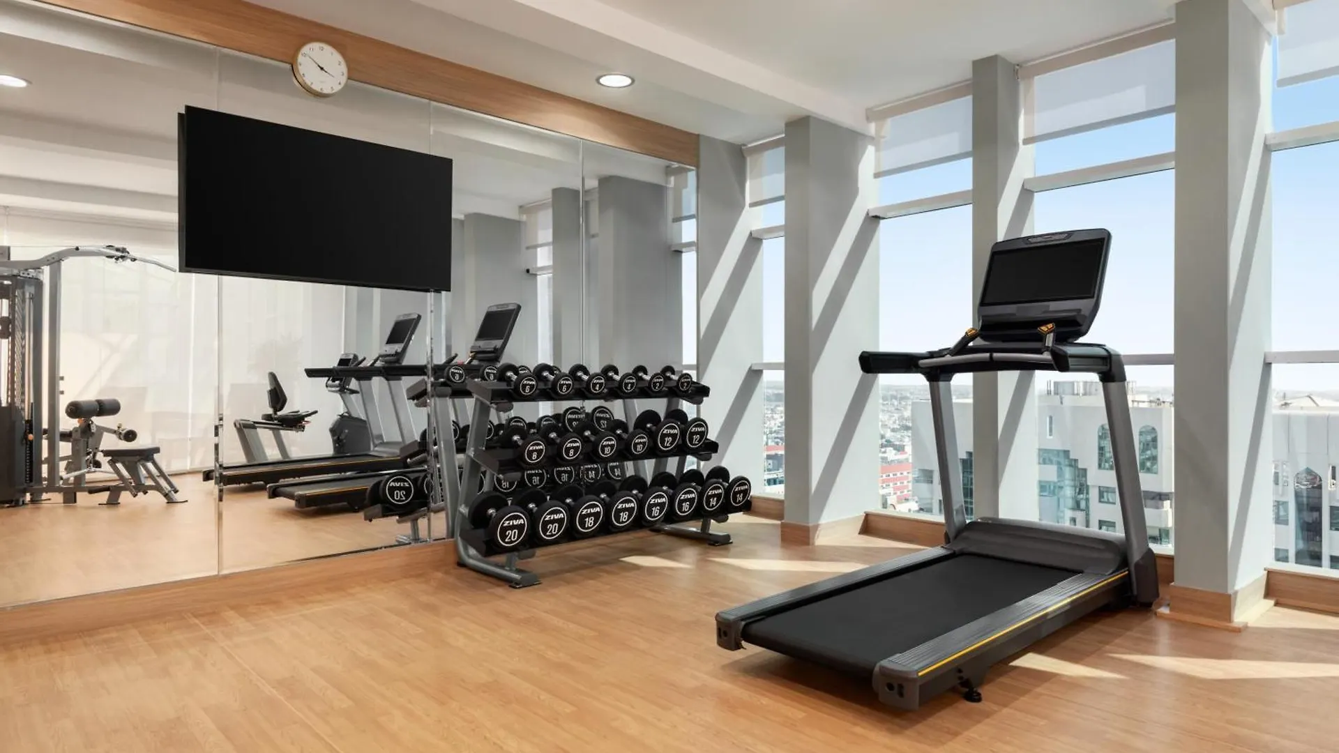 La Quinta By Wyndham Abu Dhabi Al Wahda Hotel