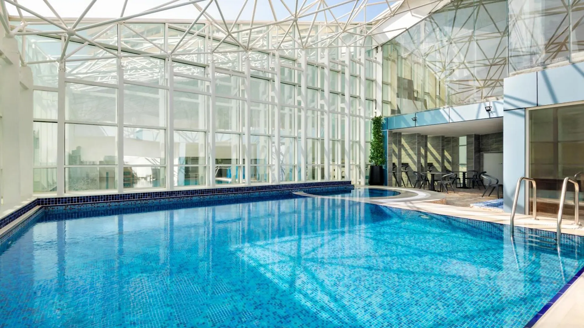 La Quinta By Wyndham Abu Dhabi Al Wahda Hotel
