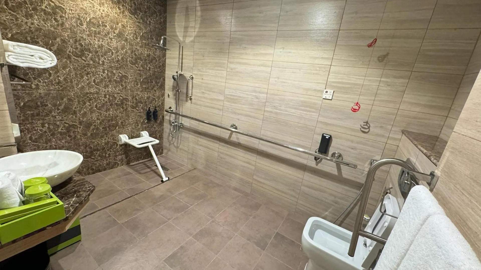 La Quinta By Wyndham Abu Dhabi Al Wahda Hotel United Arab Emirates