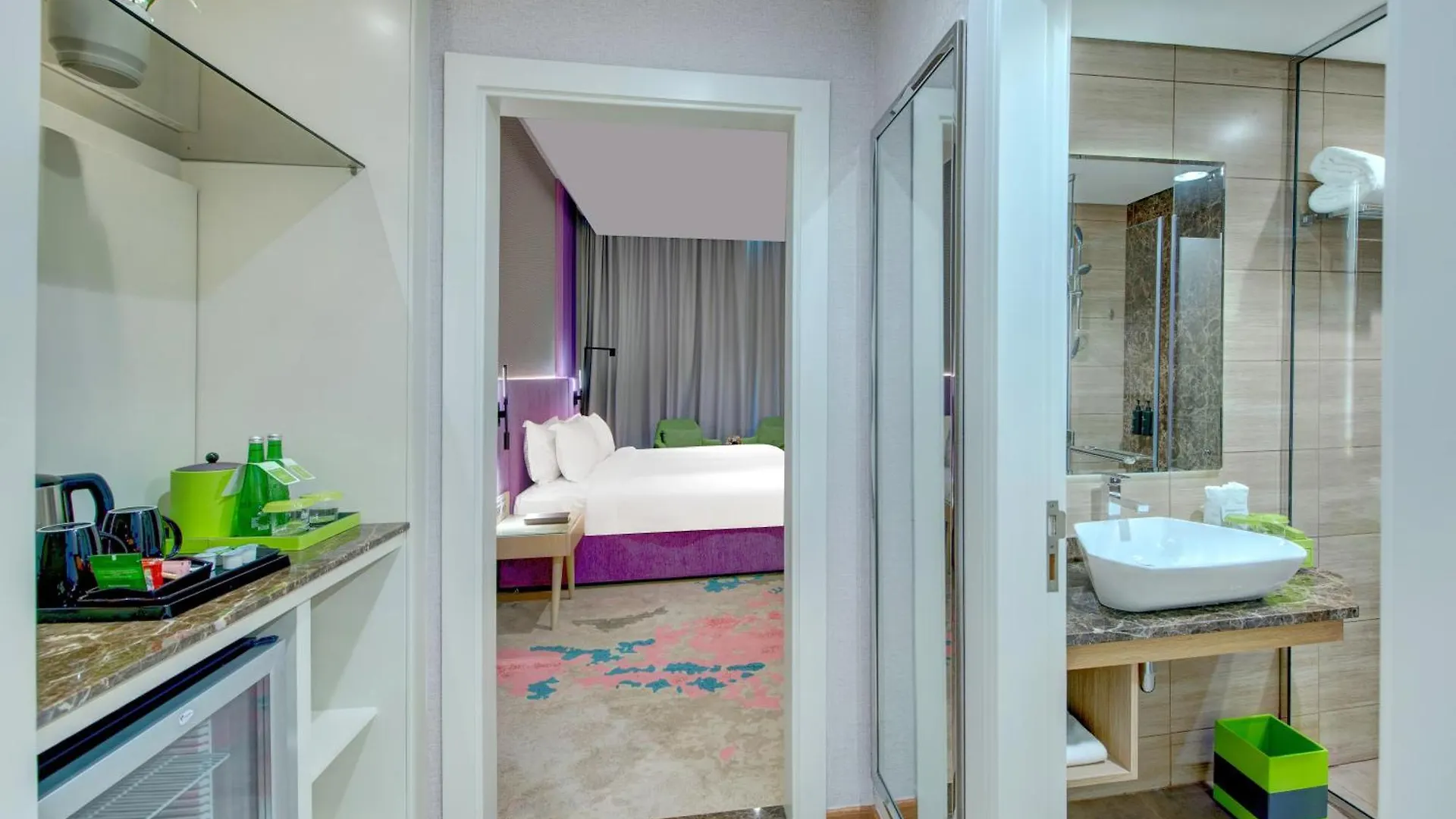 La Quinta By Wyndham Abu Dhabi Al Wahda Hotel